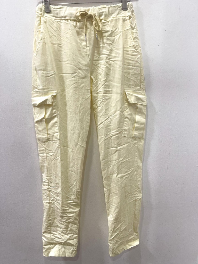 Pantalón cargo amarillo