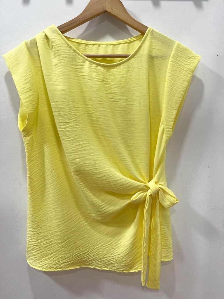 Blusa anudada