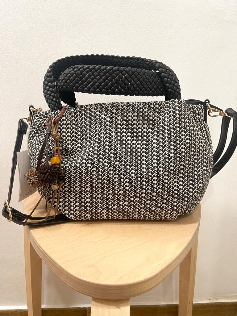 Bolso pompom