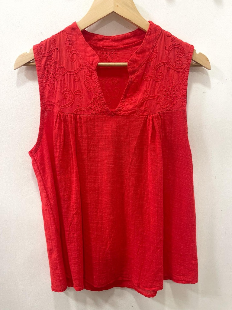 Blusa cuello pico