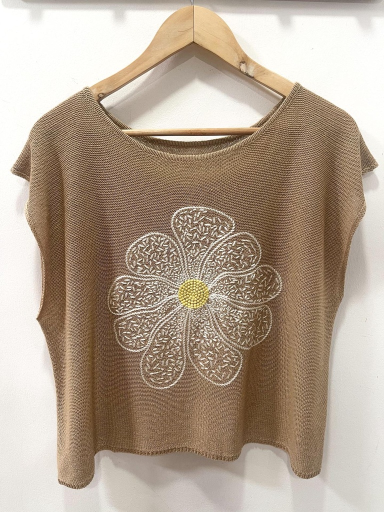 Camiseta punto flor