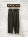 Pantalón Con Cinturón
