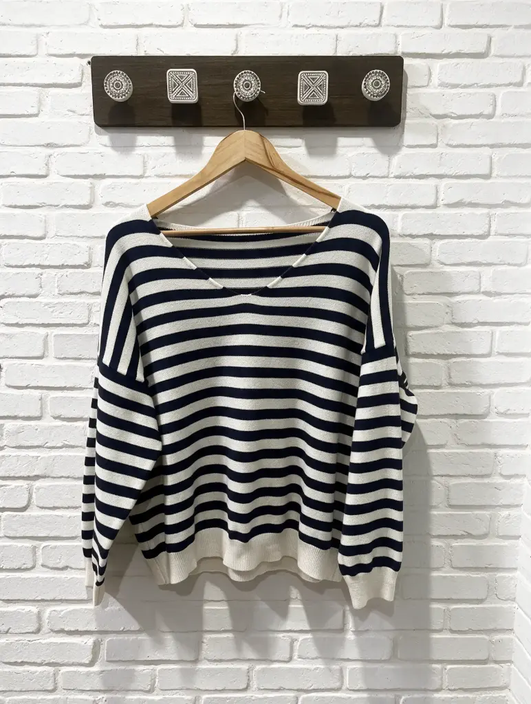 Jersey Rayas Cuello Pico