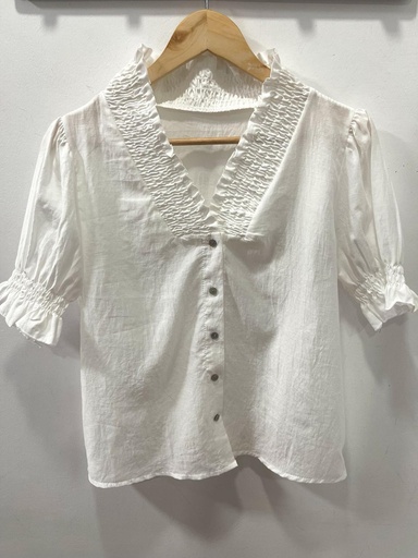 Blusa con fruncido