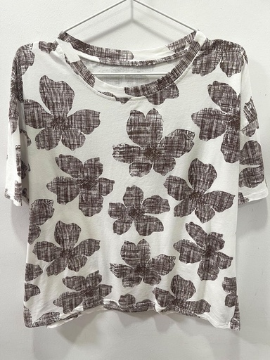 Camiseta flores