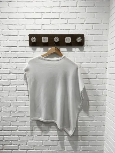 [1000288 / 1000289] Camiseta Asimétrica